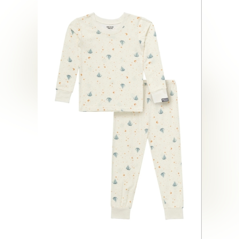 👹WHERE THE WILD THINGS ARE  5T Cream Pajamas with Blue Sailboat Print